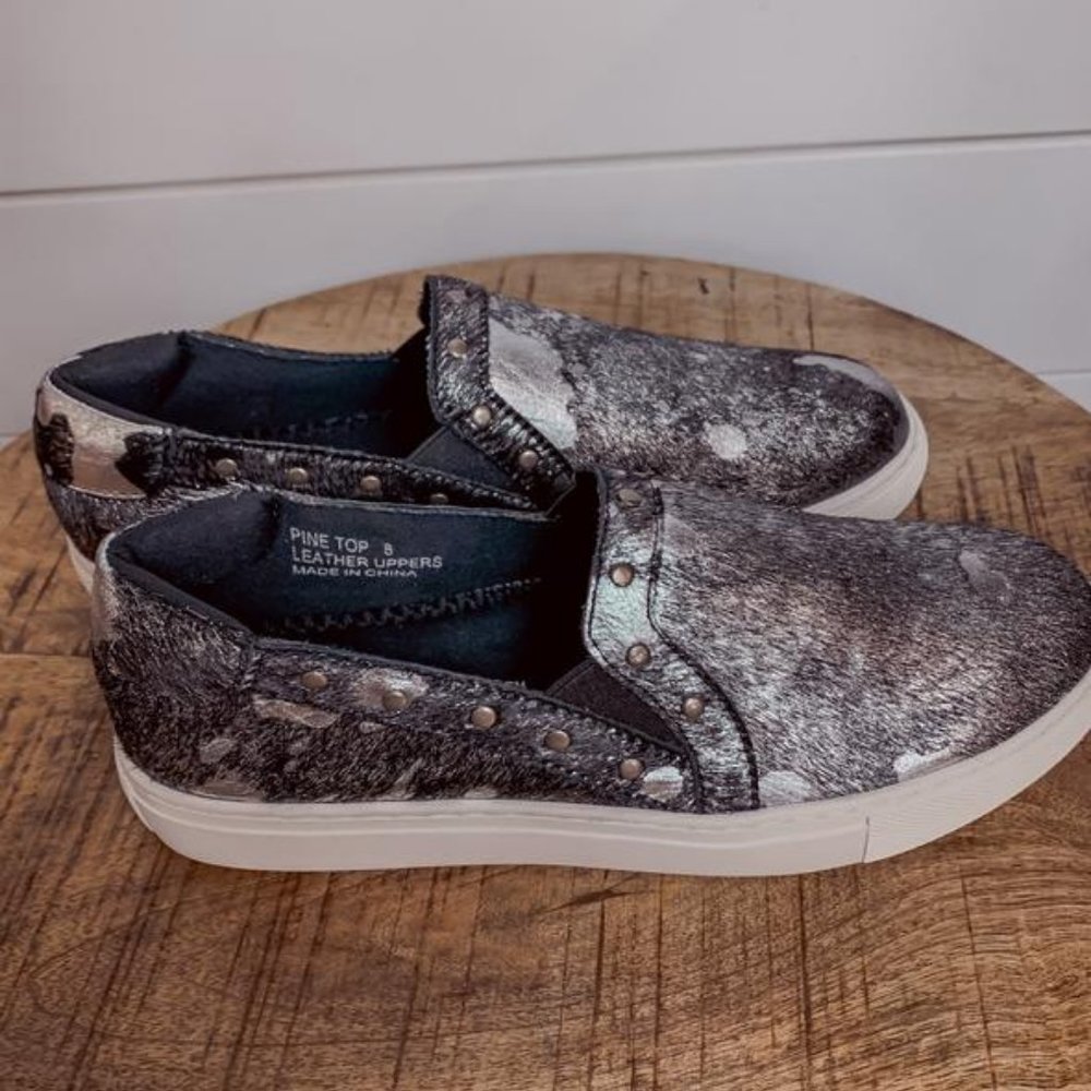 Corkys Pine Top - Black/Pewter